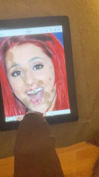 Ariana Grande cum tribute