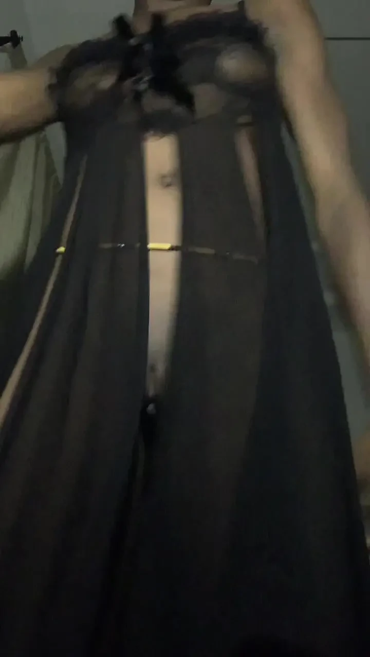 All Eyes On Browngurl234，她用她性感的舞蹈动作接管相机
