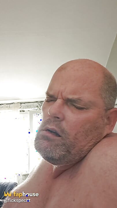 The Slut Was Addicted to a Quick Fuck