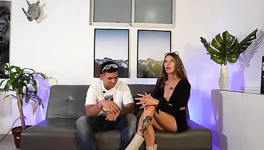 Allessa Kitty Ile Röportaj Yaptık Ve Kadın Zevklerinden Ve Erkekleri Nasıl Sevdiğinden Bahsetti