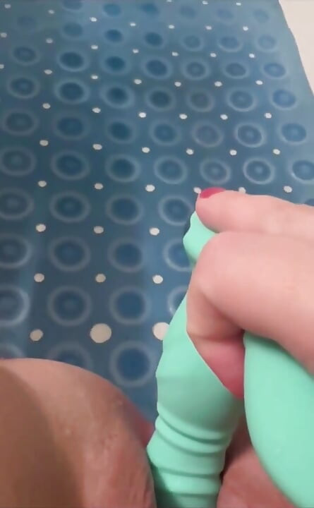 I Love This Self Thrusting Dildo