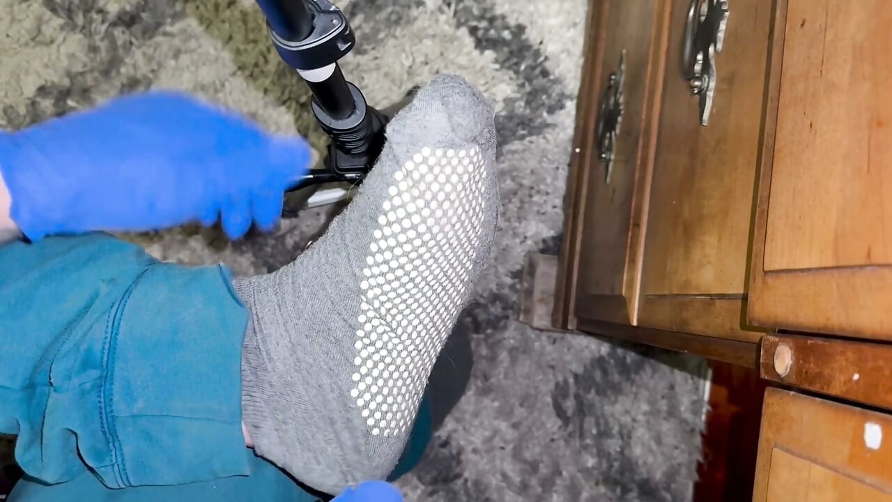 Chăm Sóc Và Thờ Phụng Bàn Chân Khô Ráp - FTM