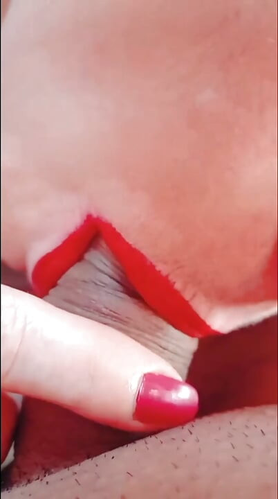 Sabrinahole wziąć w usta i połykać całą spermę