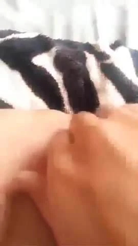 My slut woman play with your wet pussy!
