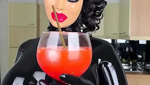 A Regular Day in My Rubber Life