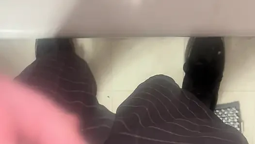 Banyo küveti işiyor