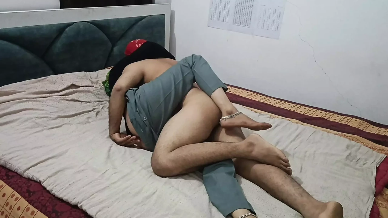 Big black cock fucks tight pussy Arabic wife for the first time with big cumshot Video 2