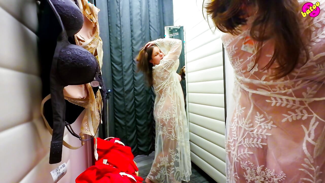 Real Amateur Wife Masturbating in the Mall