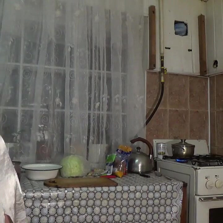 Sexy messy housewife with big tits ! JOI! Tits covering in food!