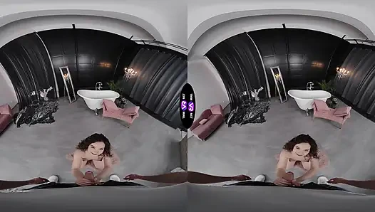 Simona purr sange mengubah pertengkaran antrian kamar mandi menjadi permainan seks yang penuh gairah - teenmegaworld