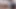 Tatlı minyon genç kız ve seksi bacakları kamerada