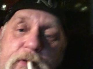 ....hi n horny as FUCK fer a smoker bud of mine
