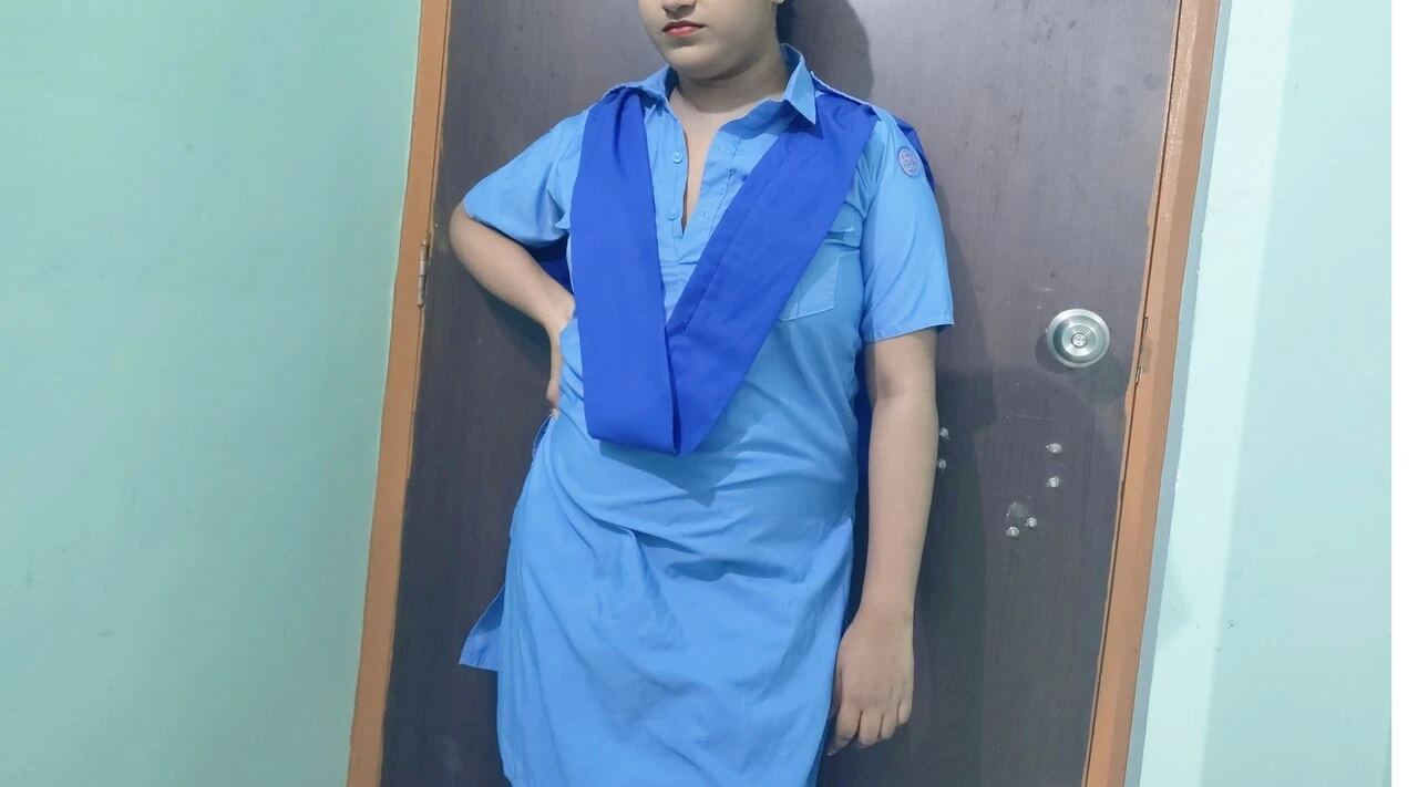 美丽的女学生勾引和乱搞她的老师额外的分数