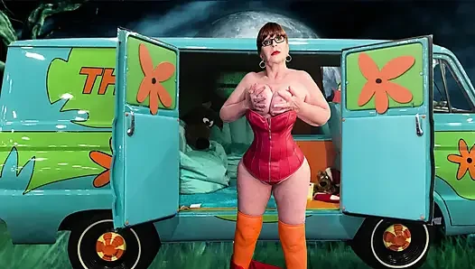 Granny Carmen's Velma Dinkley: Cock Sucking, 2 Position Fucking Creampied Sleuth Shut 63025CAMS1245M