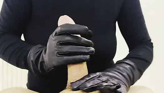 strohhalm mit handschuhen