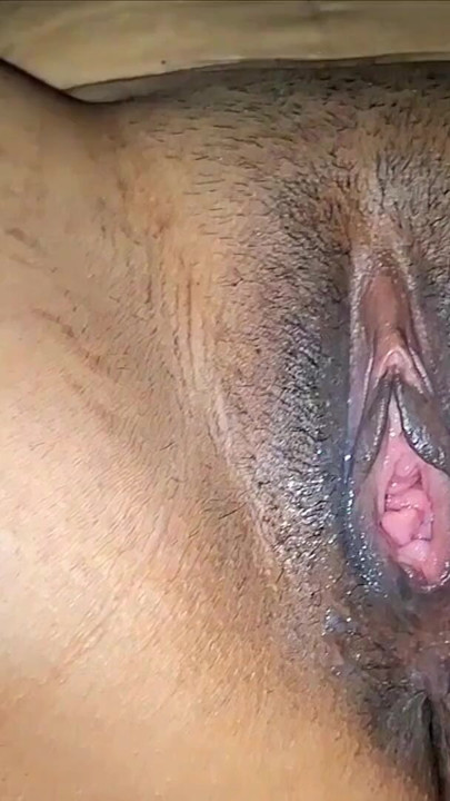 Bangladeshi Bangali Hindu boudi santa  -My pussy is so big and juicy. I want to get more pussy juice out. | Clip 1