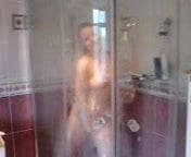 scouse bird fingering in the shower