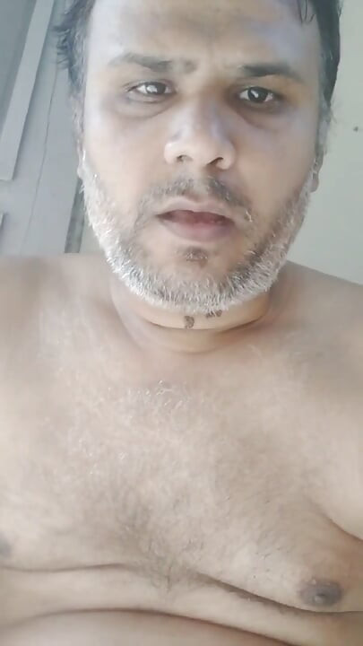 누드 섹스를 하고 무료 베디오스로 부자가 되다...