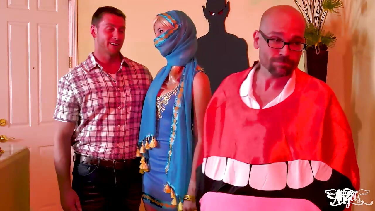 TRANS ANGELS - Halloween Costume Mix Up With Blonde Baddie Aubrey Kate Becomes A Welcome Anal Treat