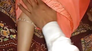 Καυτό όμορφο Bhabhi πλήρες fuking στο χωριό HD