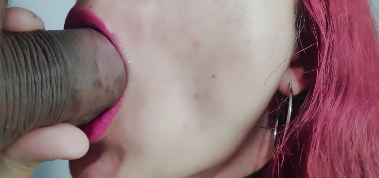 Blowjob med søt hals og sæd i munnen!