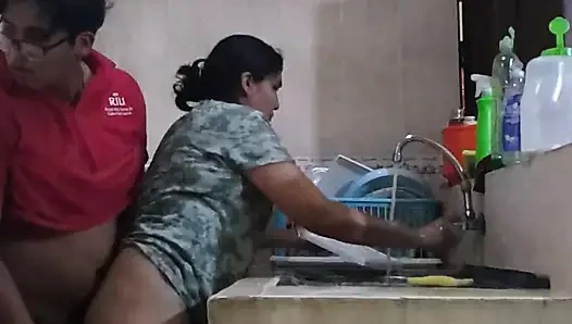 Sexy latina, sex in der küche