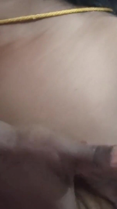 Cikgu desi diraba dalam bas oleh orang asing dengan audio hindi penuh | Klip 1