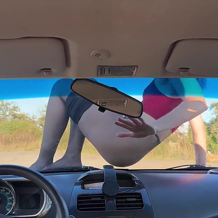 Πειρασμός στο παρμπρίζ ενός αυτοκινήτου