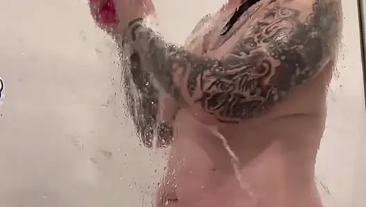 Dusche, fingern, dildo und Squirt