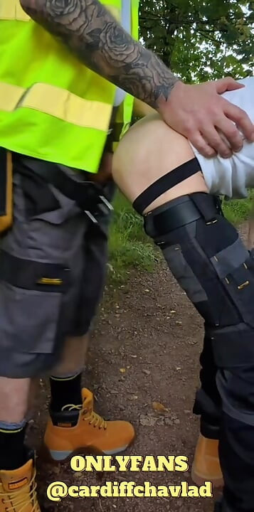 Construction Workmen fuck outdoors and cum