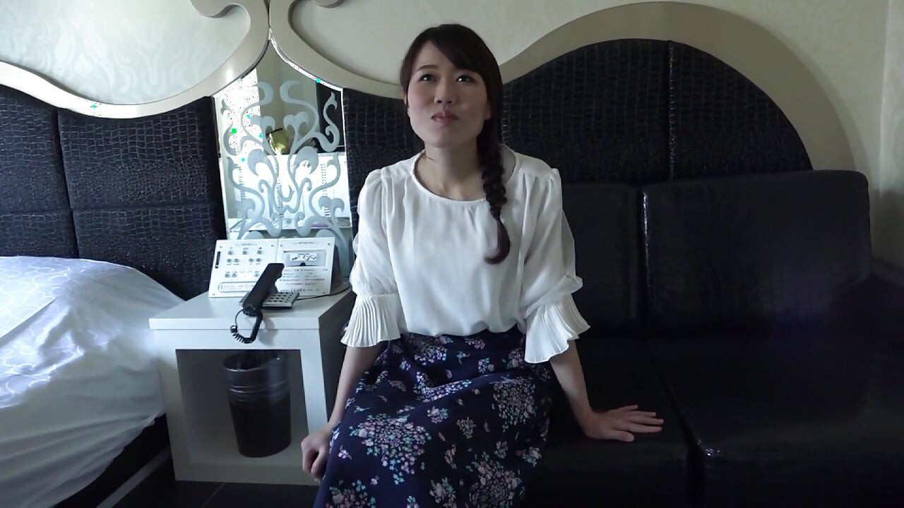 [mika 48 Years Old with Ripe Big Breasts in Insurance Sales]
