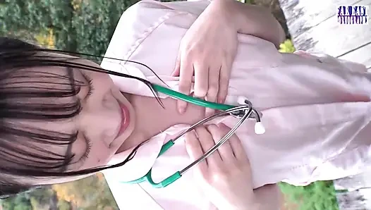 Лизкое масло, пропитанное глотком с улыбающейся чашкой F соблазняет скользкий пир на все тело, часть.2