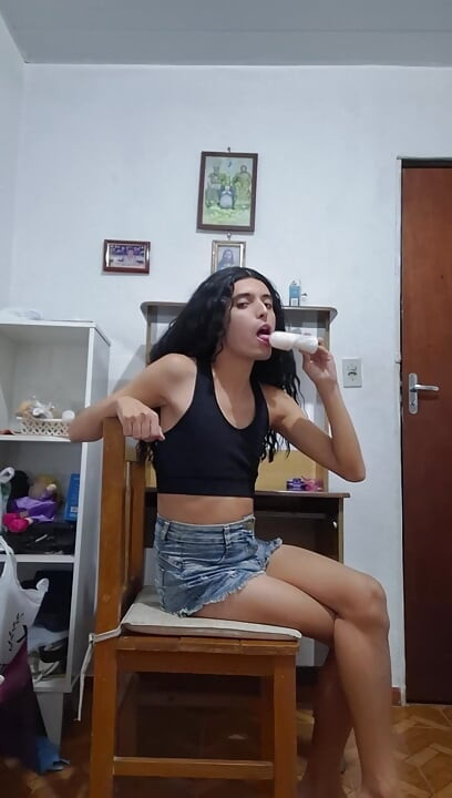 Beautiful shemale sucking deodorant with saliva