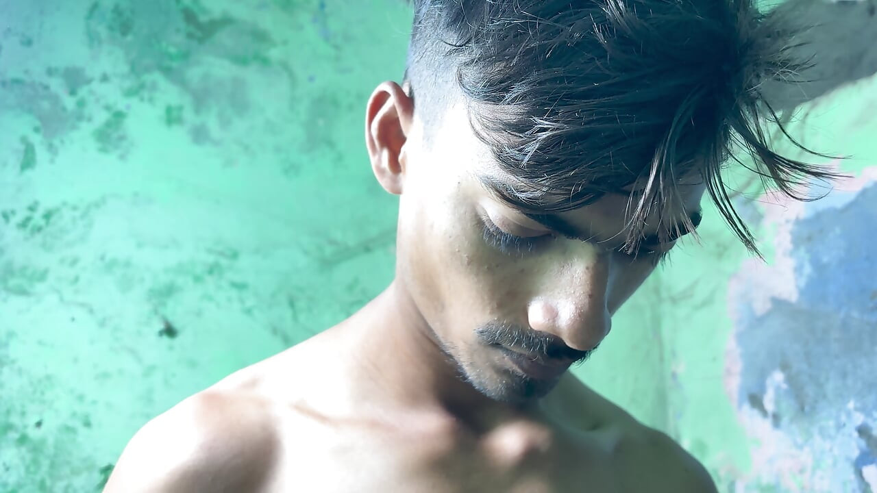 Desi boy masterbation in bathroom