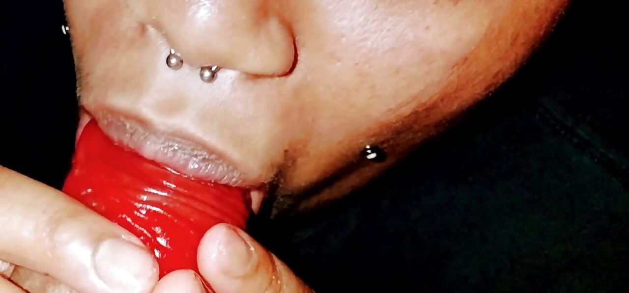Το Sloppy Fruit Roll Up Eater! !