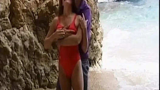 Blondine Mit Dicken Titten Wird Am Strand Von Einem Typen Mit Riesigem Schwanz Gefickt