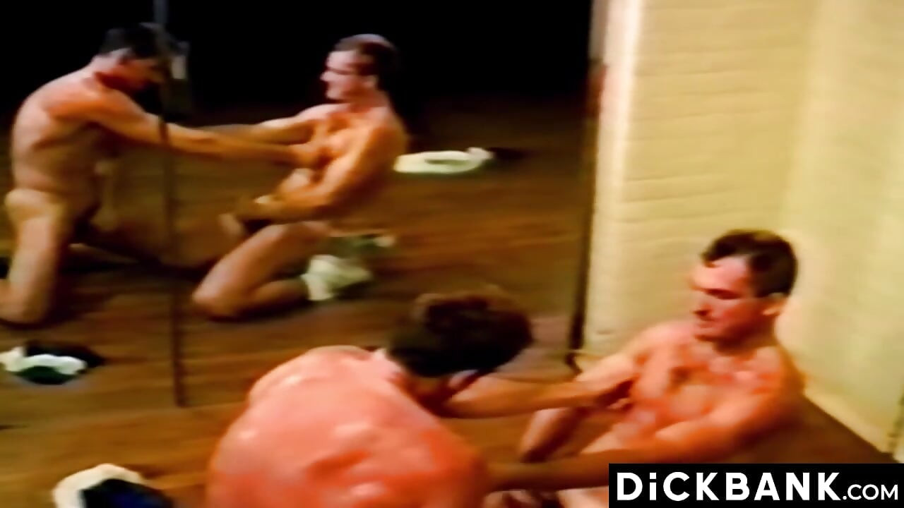 Straight Muscular Men Are Exploring Their Sexuality After Working Out