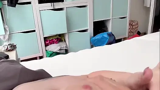 Ücretsiz kullanım: beni tam olarak istediği gibi sikiyor