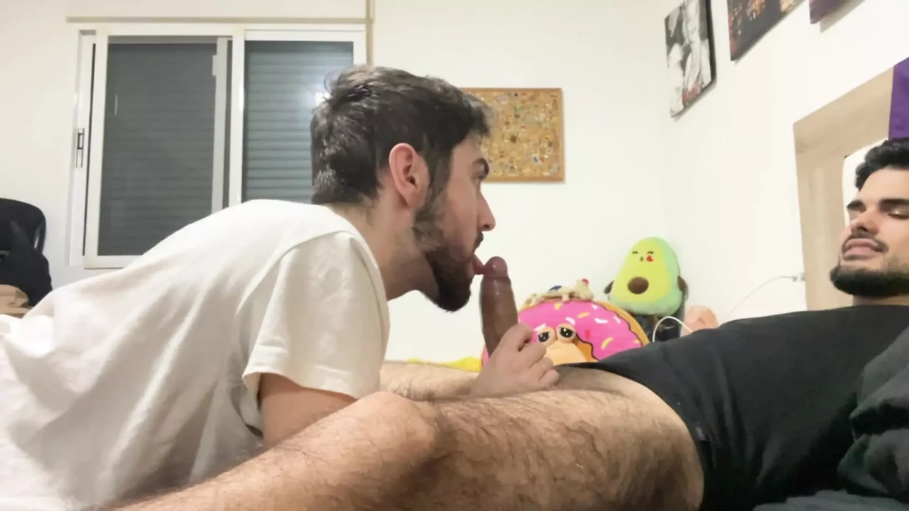 Straight boy sucks me until I in his mouth