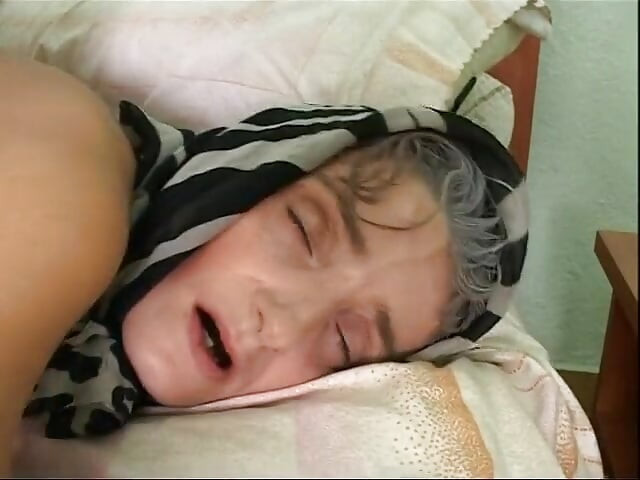 Na zewnątrz babcia tyłek jebanie z twarzy