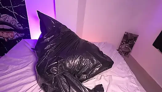 Gadis sange dengan semok ini lagi sange dan nafasnya!