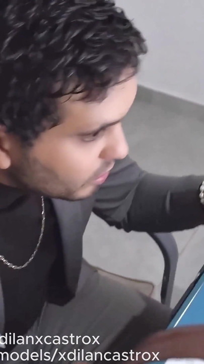 Straight Lawyer Hired Me to Fuck Me, Took off His Condom and Came Inside.