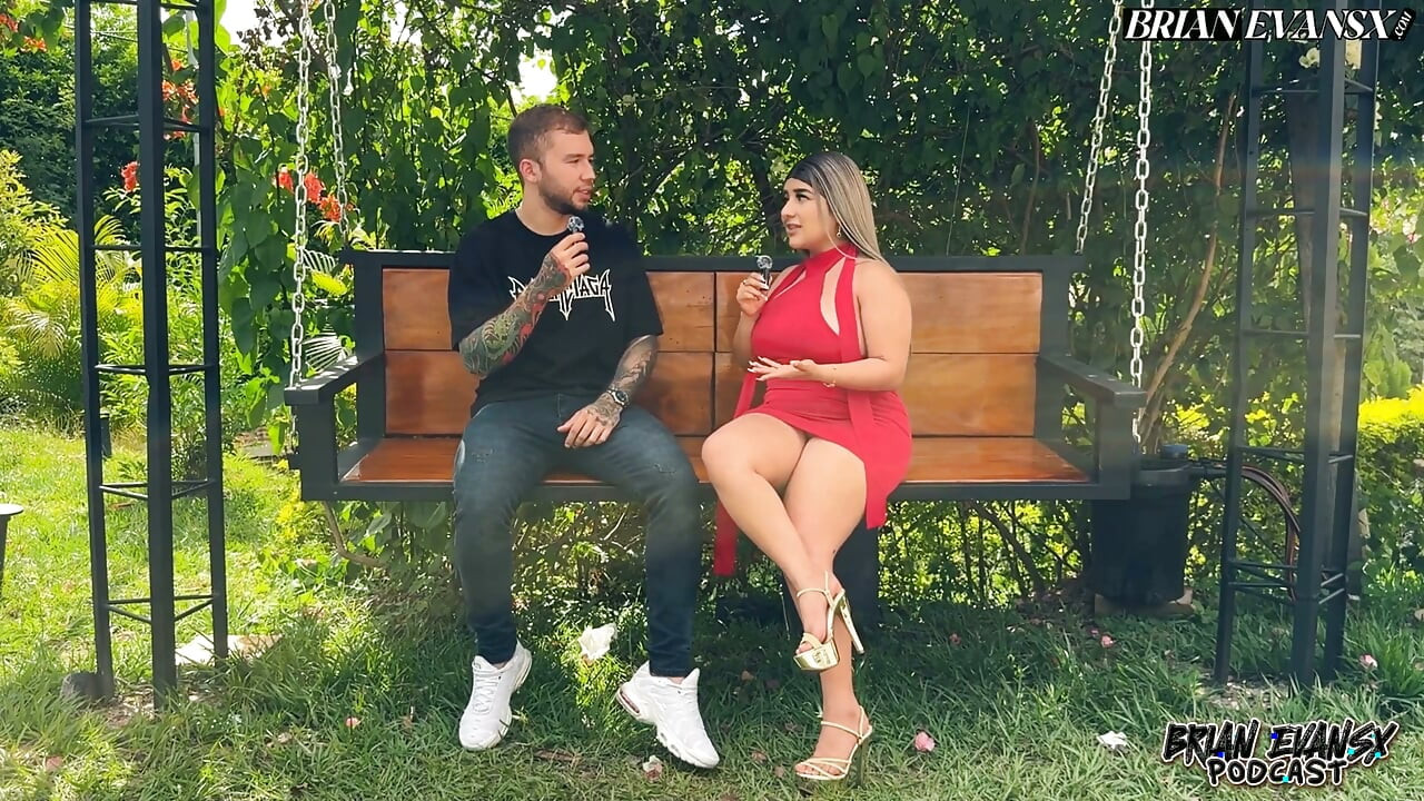 Kolumbijska Blondynka Naty Delgado Ma Podcast, Który Kończy Się Seksem Na Świeżym Powietrzu - Brian Evansx