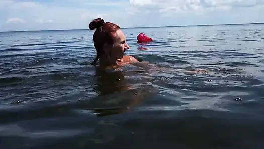 In wolga schwimmen