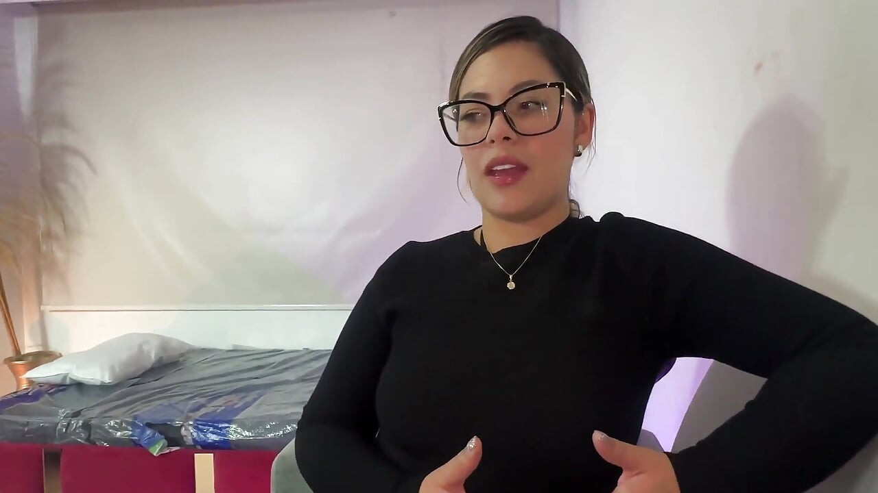 My Stepmom Squeezes All the Cum Out of My Cock so I Can Concentrate on My Studies