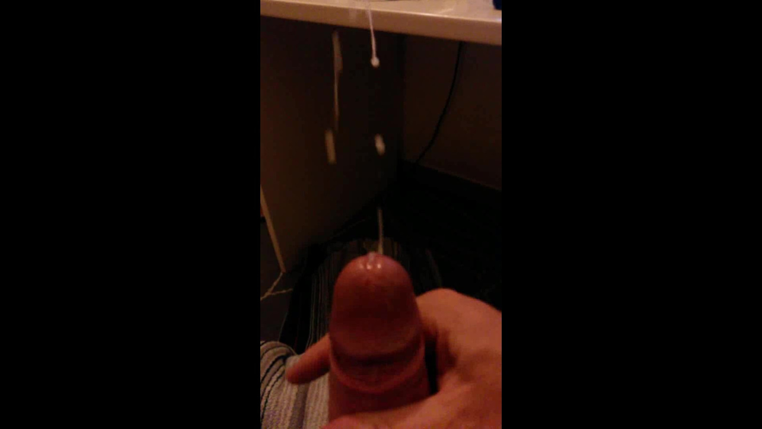 Huge cumshot