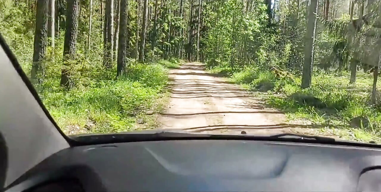En gift luder gik vild i skoven, jeg hjalp hende og hun gik med til at være sin mand utro
