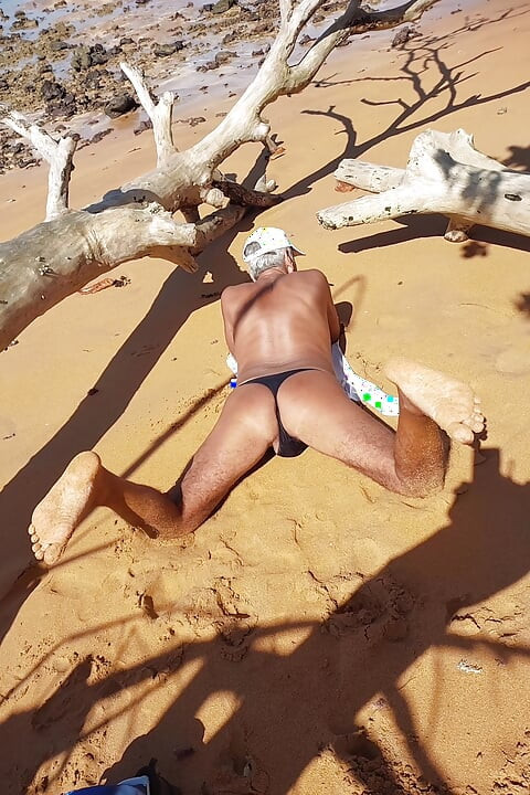 Ladysilva in panties on the beach what a hot ass