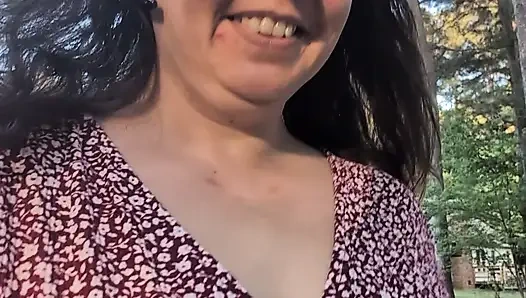 Risky squirt outside