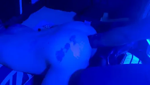 Schmutziges dunkles fisting